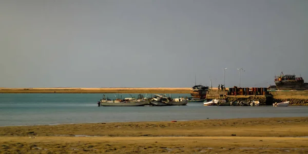 Panorama von berbera hafen und strand mit booten somalia — Stockfoto