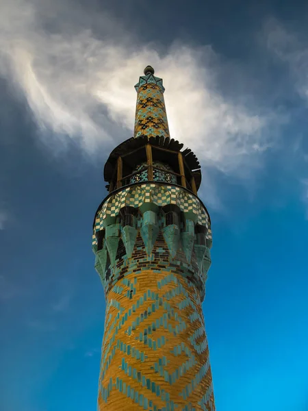 Minarete de Amir Chakhmaq Complejo y mezquita en Yazd, Irán — Foto de Stock