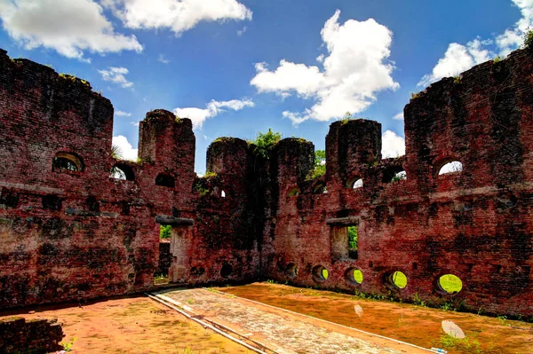 Ruinas del fuerte de Zelanda en la isla en el delta de Essequibo Guyana — Foto de Stock