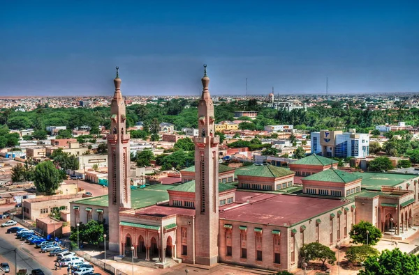 La vista aérea a la Gran Mezquita en Nouakchott, Mauritania — Foto de Stock
