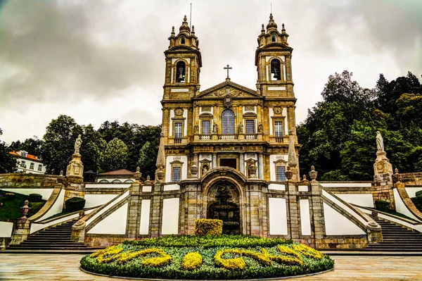 Vista exterior para Santuario do Bom Jesus do Monte, Braga, Portugal — Fotografia de Stock