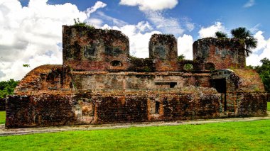 Zeeland fort Essequibo Delta, Guyana adada kalıntıları