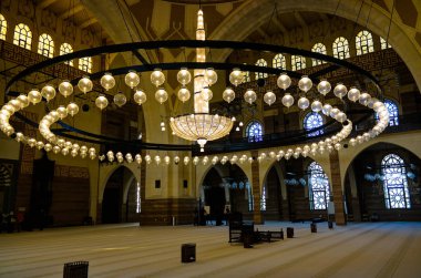 İç görünüm Al Fateh cami, Manama, Bahreyn