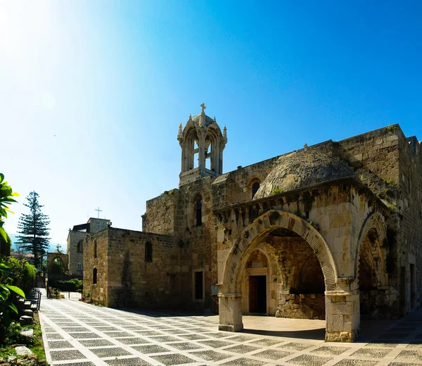 Iglesia de San Juan Marcos de la época de las Cruzadas, Byblos, Líbano — Foto de Stock