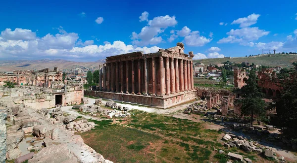 Ruinas del templo de Baco en Baalbek, valle de Bekaa, Líbano — Foto de Stock