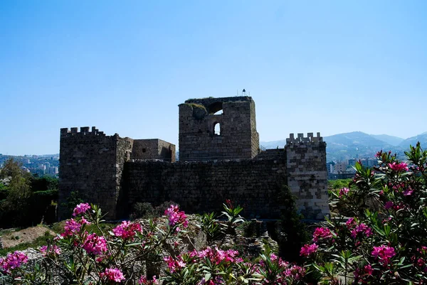 Ruinas del fuerte de los cruzados en Byblos en Jubayl, Líbano — Foto de Stock