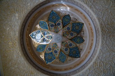 Sheikh Zayed Camisi, Abu Dhabi, Birleşik Arap Emirlikleri için iç ayrıntılarını