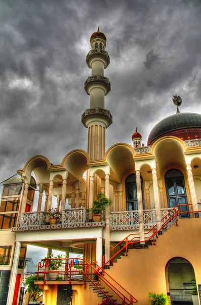 Exterior view to Keizerstraat mosque, Paramaribo, Suriname — Stock Photo, Image