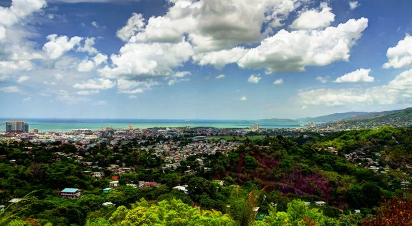 Panorama havadan görünümü İspanya Limanı, Trinidad ve Tobago