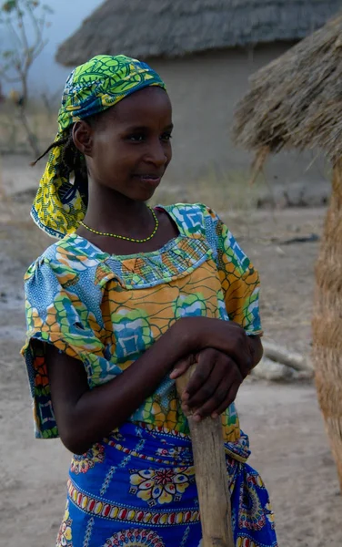 Met het oog op fulbe aka fulani stam vrouw in de buurt van Tchamba, Kameroen — Stockfoto