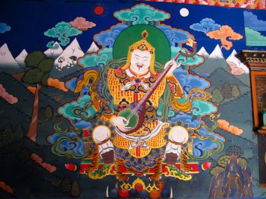Padmasambhava aka Guru Rinpoche Taktsang Lakhang Manastırı: Paro, Bhutan duvardaki görüntüsünü