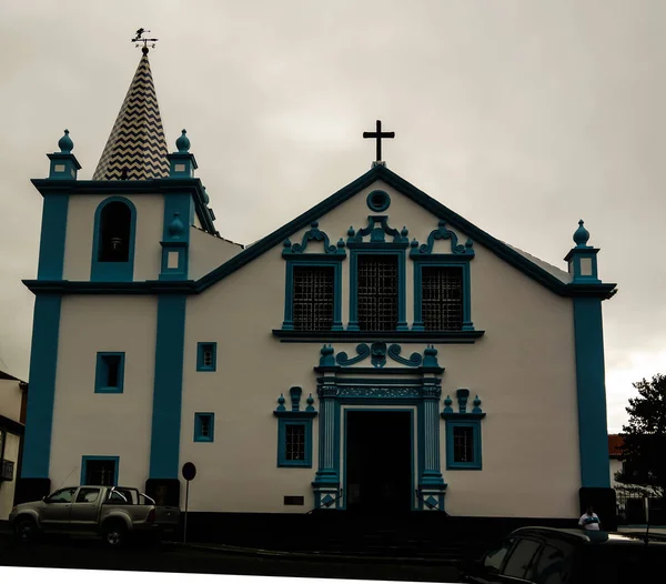 Dış görünümü Sanctuary of Our Lady of anlayışı kiliseye Angra yapmak Heroismo, Terceira, Portekiz — Stok fotoğraf