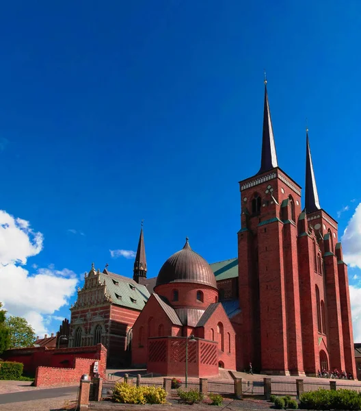 Vista exterior a la Catedral de Roskilde en Dinamarca —  Fotos de Stock