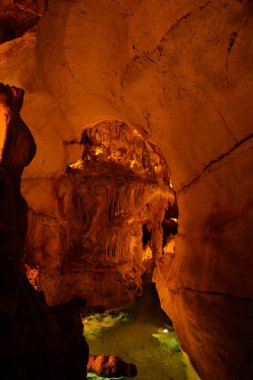 Grutas Mira de Aire Mağarası, Portekiz