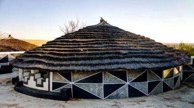 Geleneksel Ndebele kulübe, Botshabelo, Mpumalanga, Güney Afrika