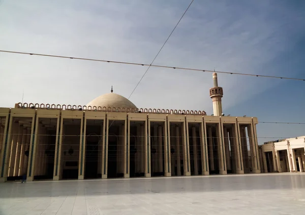 Vnější pohled na velkou mešitu v Kuvajt-Kuvajt, Kuvajt — Stock fotografie