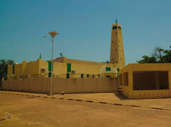 Exteriör vy till moskén i Dosso, Niger — Stockfoto
