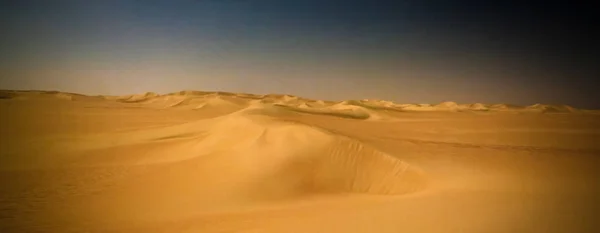 Panorama paesaggio a Grande mare di sabbia intorno a Siwa oasi, Egitto — Foto Stock