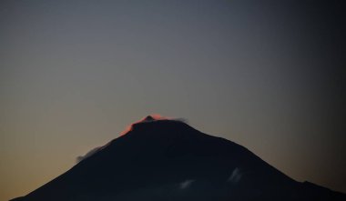 Sunrise Pico volkan ve ada, Azores, Portekiz