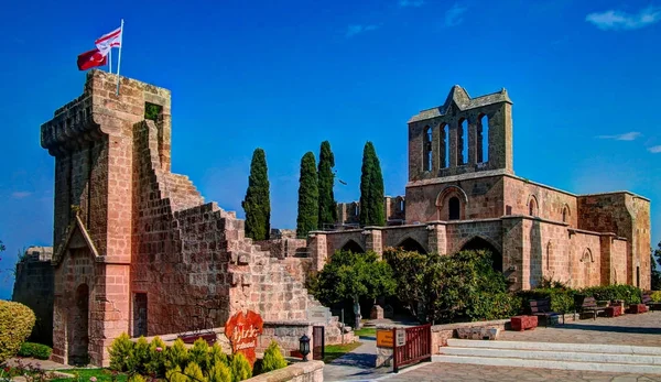 Ruins of Bellapais Abbey at Kyrenia, Cyprus — Stock Photo, Image