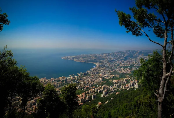 ジュニエ街と湾、レバノンに空中パノラマ ビュー — ストック写真
