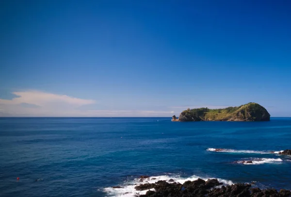 Vista aérea al Islote de Vila Franca do Campo, Sao Miguel, Azores, Portugal — Foto de Stock