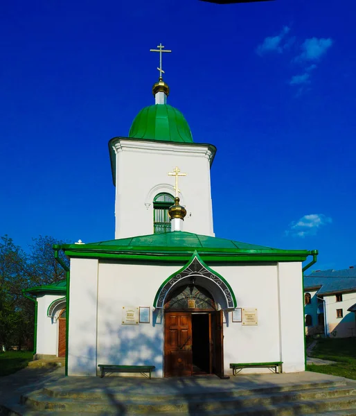 Церковь Покрова Пресвятой Богородицы в Кишиневе, Молдова — стоковое фото