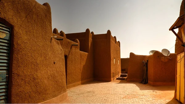 Vista exterior a la residencia Agadez sultan, Níger —  Fotos de Stock