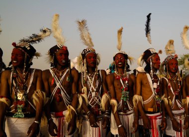 Erkek Yaake dans dans ve Ingall Köyü, Agadez, Nijer Guerewol Festivali şarkı