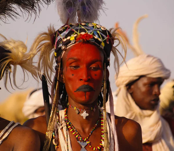 Ingall Köyü, Agadez, Nijer Guerewol Festivali şarkı ve dans Yaake dans erkek — Stok fotoğraf