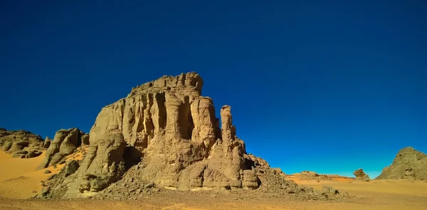 Abstraktní skalní útvar na Tamezguida v to najjer národním parku, Alžírsko — Stock fotografie