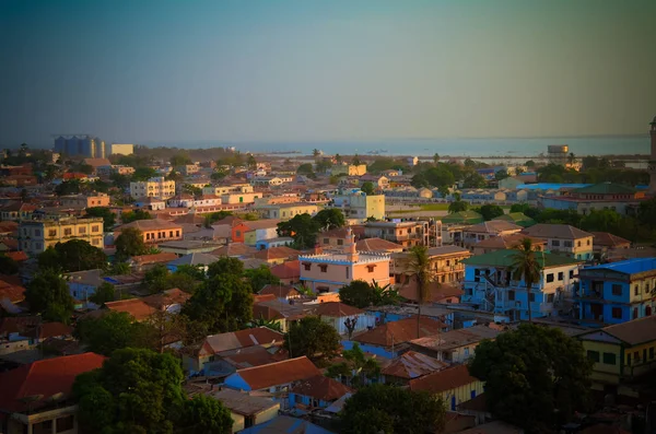 Hava panorama görünümüne Banjul şehir ve Gambiya Nehri