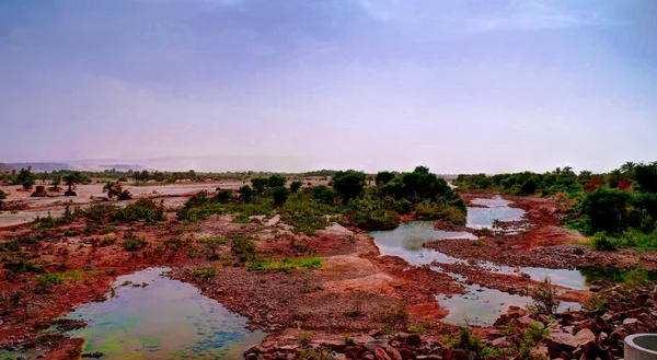 Panorama del estanque rocoso en la meseta de Adrar, Mauritania —  Fotos de Stock