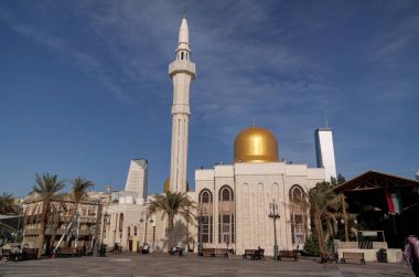 Kuwait City, Kuveyt Mohammed bin Abdul Rahman Camii dış görünümüne