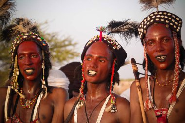 Erkek Yaake dans dans ve Ingall Köyü, Agadez, Nijer Guerewol Festivali şarkı