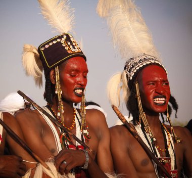 Ingall Köyü, Agadez, Nijer Guerewol Festivali şarkı ve dans Yaake dans erkek