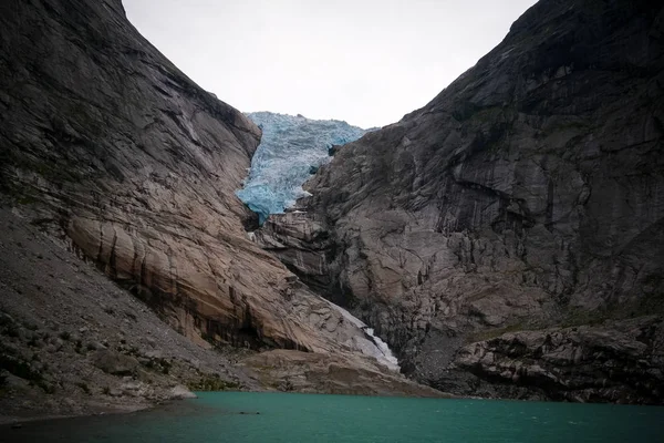 Vue panoramique sur le glacier Briksdal en Norvège — Photo