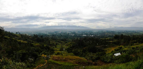 Letecký panoramatický pohled na Mount Hagen city, Papua-Nová Guinea — Stock fotografie