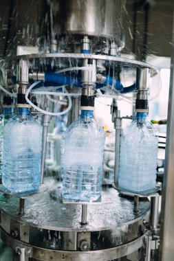 Robot Fabrikası line su kutu şişe