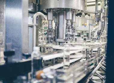 Robot Fabrikası satır şişe su şişeleme