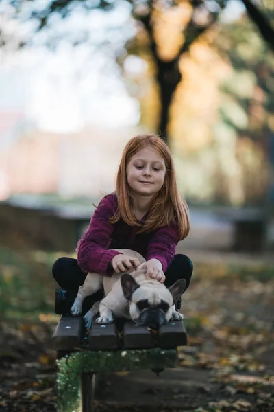 Beautiful Happy Redhead Girl Enjoying Autumn Park Sitting Bench Her — Stock Photo, Image