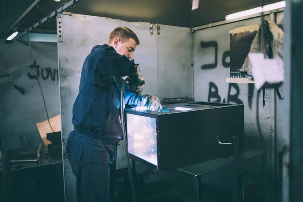 Metallurgie Fabrik Für Die Produktion Von Schweren Pelletöfen Und Heizkesseln — Stockfoto