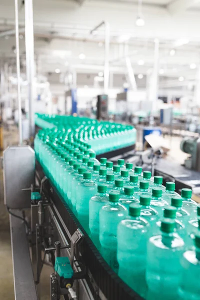 Bottling Plant Water Bottling Line Processing Bottling Pure Mineral Carbonated — Stock Photo, Image