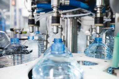 Şişeleme tesisi - su işleme ve şişe saf mineral gazlı su şişeleme için satır şişeleme