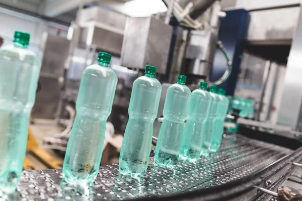 Bottling plant - Water bottling line for processing and bottling pure mineral carbonated water into bottles