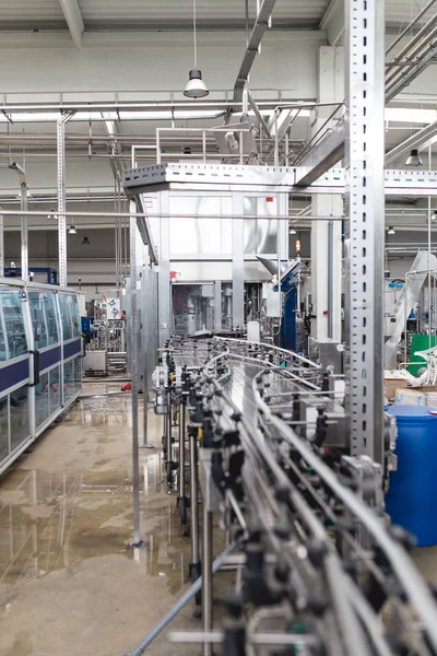 Bottelinstallatie Water Bottelen Lijn Voor Het Verwerken Botteling Van Zuiver — Stockfoto