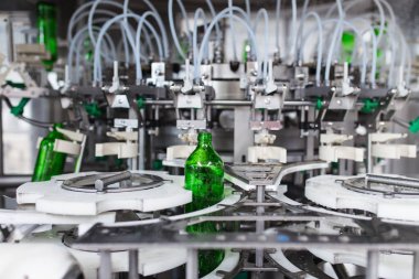 Şişeleme tesisi - su işleme ve şişe saf mineral gazlı su şişeleme için satır şişeleme