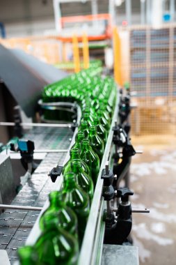 Şişeleme tesisi - su işleme ve şişe saf mineral gazlı su şişeleme için satır şişeleme