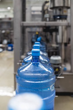 Şişeleme tesisi - su işleme ve şişe saf mineral gazlı su şişeleme için satır şişeleme