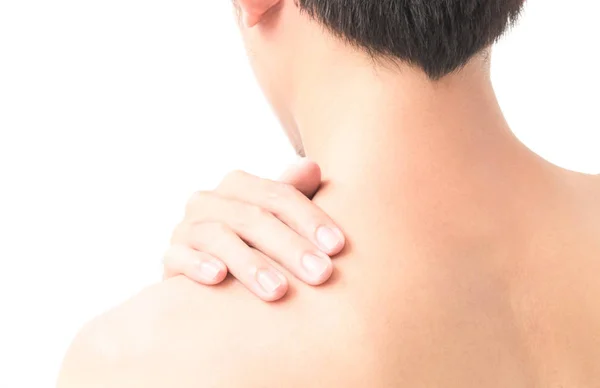 Nahaufnahme Mann Hand hält Schulter mit Schmerz auf weißem Hintergrund — Stockfoto